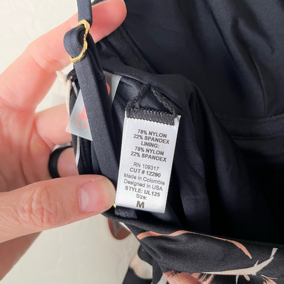 B. Swim jetty one piece floral one piece swimsuit NWT Med - Picture 7 of 9